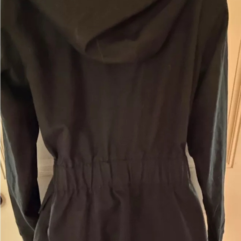 SOLD-Women's Mountain hardwear‎ hooded jacket Sz S/P - Picture 2 of 3